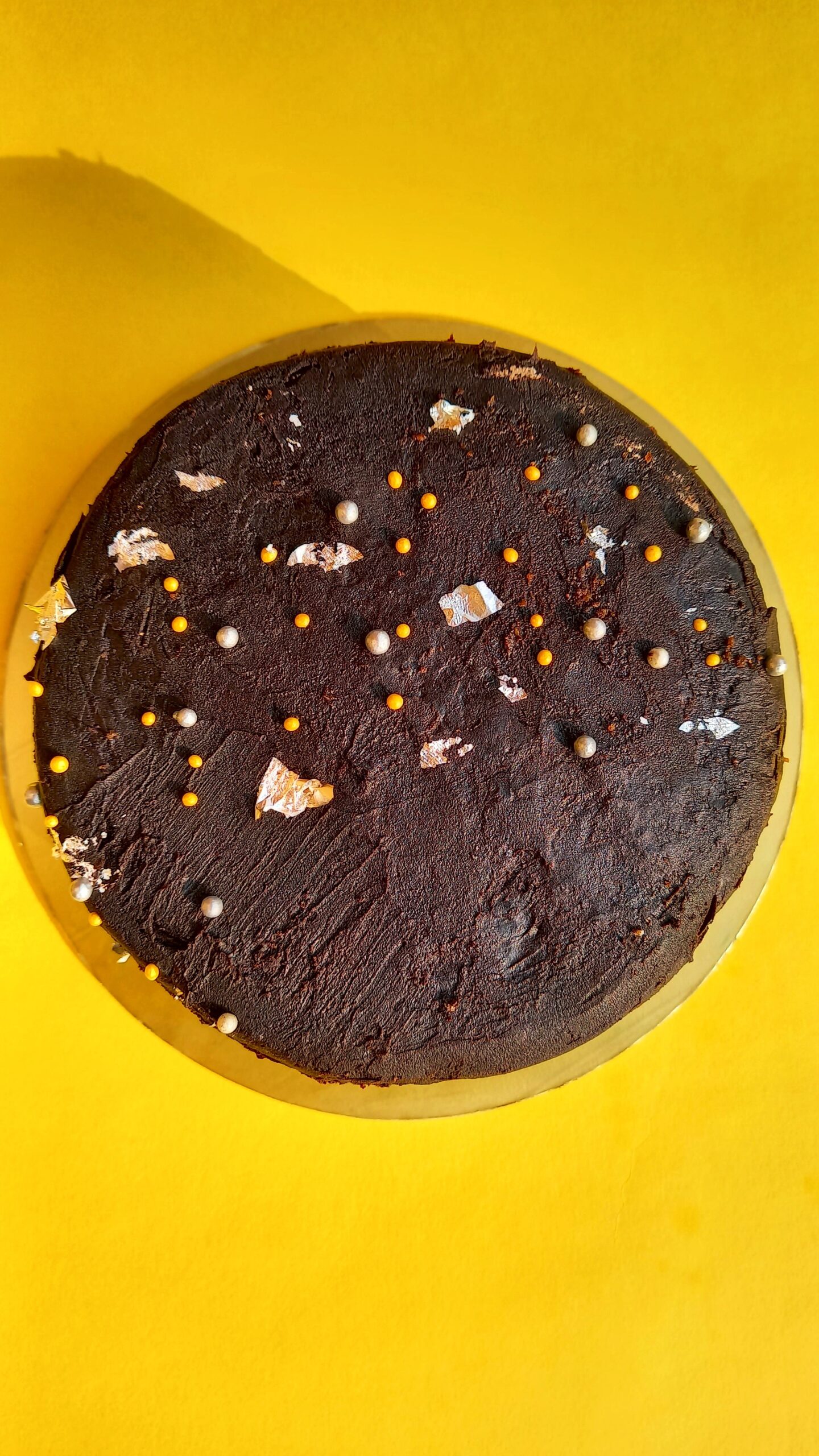 eggless-chocolate-cake-recipe-candid-treat