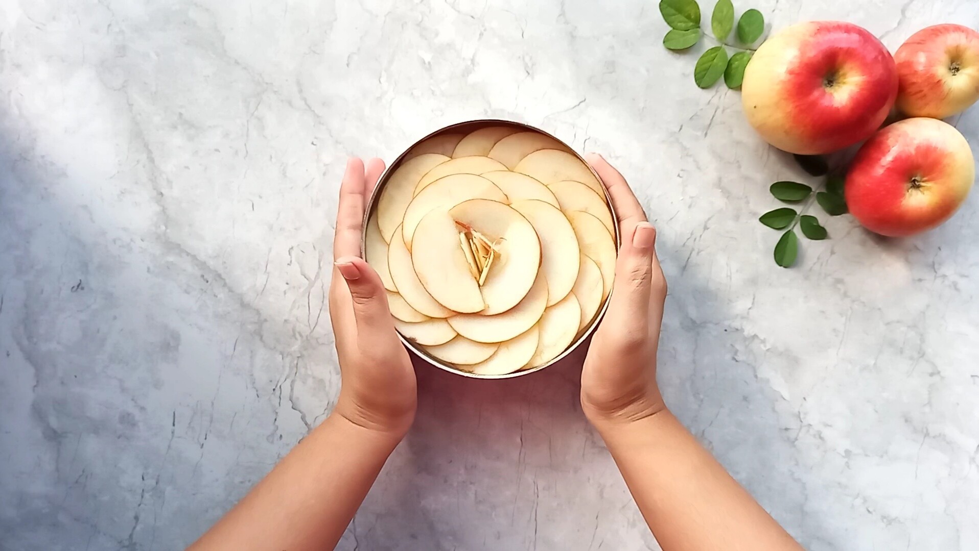 EGG FREE APPLE CAKE RECIPE UK visual data 8